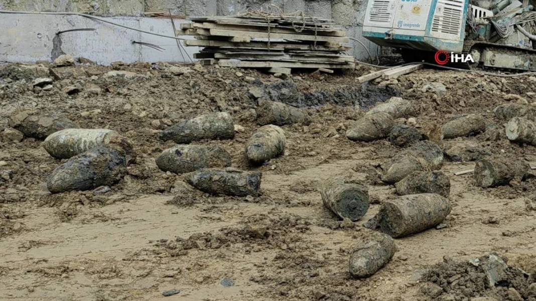 Okul inşaatından çıkanlar şoke etti: Yetkililer apar topar bölgeye gitti! Sokak kapatıldı, valilikten açıklama geldi 8